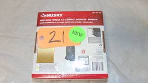 lot 21 image: HUSKY 800 ft.lbs. of torque in high setting 12 in. High-Low Impact Wrench