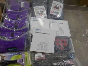 lot 11 image: Pet Products...
