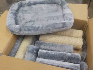 lot 12 image: Cat Tree- needs assembly...