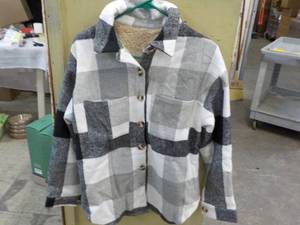 lot 58 image: Buffalo Plaid Lined New Jacket siz...