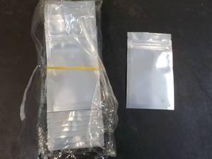 lot 68 image: Small 60 Smell Proof Bags Silver 3 ...