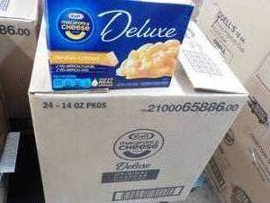 lot 142 image: Case of 24 Kraft DELUXE Macaroni an...