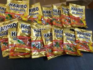 lot 159 image: 15 - 4 oz Haribo Goldbears Gummies...