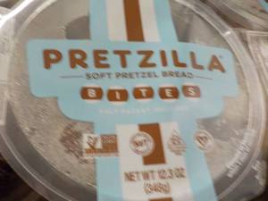 lot 192 image: 8 - 12 oz Tubs Frozen Pretzilla Pre...