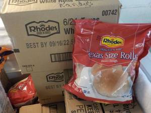 lot 199 image: 6 Bags Rhodes Frozen 24 ct White Te...