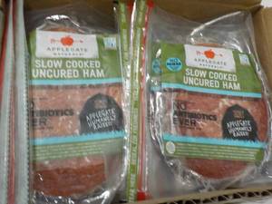 lot 205 image: Case of 12 - 7 oz Pkgs Frozen Uncur...