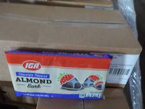 lot 265 image: 12 - 20 oz Trays IGA Chocolate Almo...