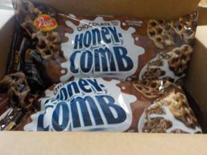 lot 277 image: 6 - 32.5 oz Bags Post Chocolate Hon...