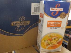 lot 287 image: 12 - 32 oz Swanson Chicken Broth b...