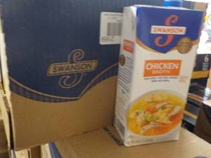 lot 290 image: 12 - 32 oz Swanson Chicken Broth b...