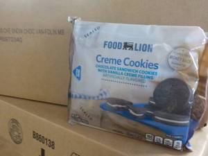 lot 293 image: 12 - 14 oz Bags Food Lion Crme Co...