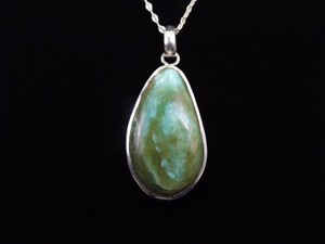 .925 Sterling Silver Raw Green Larimar Cabochon Pendant Necklace