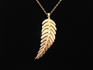 .925 Sterling Silver Vermeil Leaf Pendant Necklace