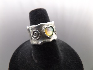 .925 Sterling Silver Green Dichroic Heart Ring Size 7