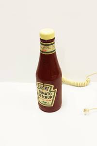 lot 11 image: Heinz Tomato Ketchup Wired Telephone Set