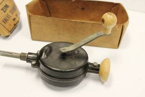 lot 24 image: ZIM Valve Grinder