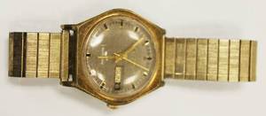 lot 61 image: Bulova Automatic Mens Watch 10 KT Gold Back