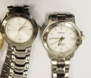 lot 68 image: Womens Vintage Watches Lot Of 4 Watches Gucci , Tissot, Armitron And Guess