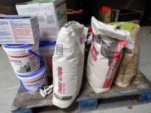 lot 27 image: Sheetrock Supply Pallet