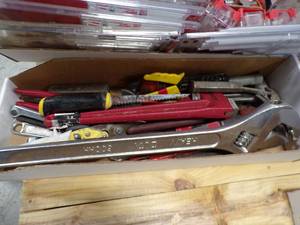 lot 24 image: Tool Lot