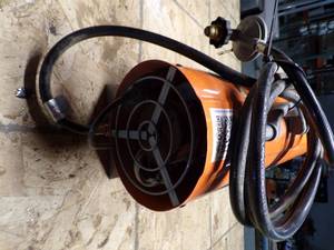 lot 58 image: Dyna-Glo Pro 30k-60k BTUs Propane Forced Air Heater