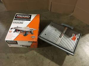 2 Lots of 6.5 Amp Corded 7 in. Table Top Wet Tile Saw by RIDGID   Customer Returns See Pictures
