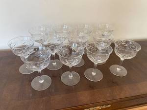 lot 15 image: Etched Leaf and Flower Sherbet Glasses