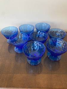 lot 21 image: Set of 8 Textured Sherbet Glasses