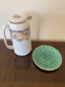 lot 38 image: Vintage Mikasa Thermal Carafe, Decorative Plate