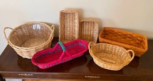 lot 44 image: Weaved Basket Lot