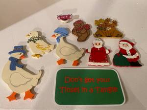 lot 69 image: Vintage Wooden Magnets