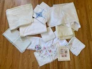 lot 88 image: Table Linens, Tea Towels, and More