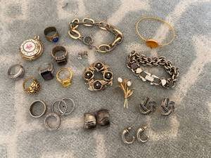 lot 106 image: Vintage Locket, Rings, Bracelets, and More