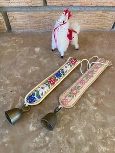 lot 134 image: Vintage Cloth Bell Wall Decor