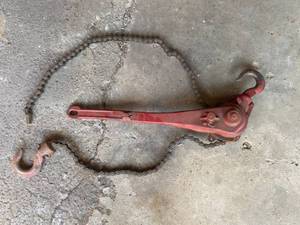lot 154 image: Vintage Coffing Hoist