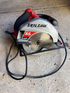 lot 162 image: 2.5HP Skil Saw
