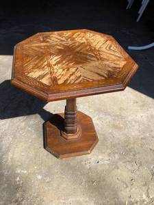 lot 168 image: Wood Pedestal Side Table