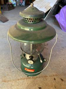 lot 193 image: Vintage Coleman Lantern