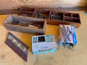 lot 206 image: Nails, Screws, and Organizers