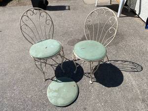 lot 218 image: Iron Outdoor Chairs
