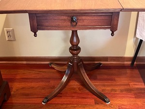 Vintage Duncan Phyfe Style Accent Pedestal Table with Claw Feet