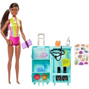 lot 16 image: Barbie Careers Marine Biologist Doll Brunette & Mobile Lab Playset 10 pc