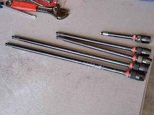 lot 567 image: Quik-Lok Extensions - 19 (x2), 17 (x2), 7-12 (x1)