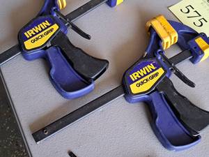 lot 572 image: Lot of (4) Irwin Quick-Grip Clamps