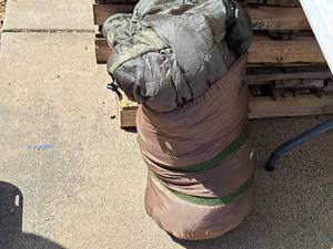 lot 578 image: Field & Stream Sleeping Bag