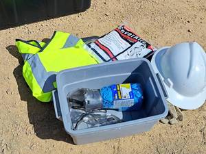lot 640 image: Safety Gear - Goggles, Work Gloves, Latex Gloves, Safety Helmet, Safety Vests, Disposable Coveralls