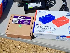 lot 659 image: Key Digital KD-CATHDX TransmitterReceiver Kit, ECB-5 IR Emitter Connecting Block (in original box)