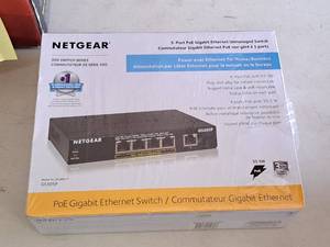 lot 714 image: Netgear 300 Switch Series 5 Port PoE Gigabit Ethernet Unmanaged Switch G5303P (in original box)