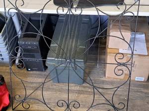 lot 780 image: Metal Wall Art