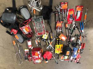 lot 13 image: Lot of Mixed Hand Tools Various Models and Conditions  Customer Returns See Pictures
